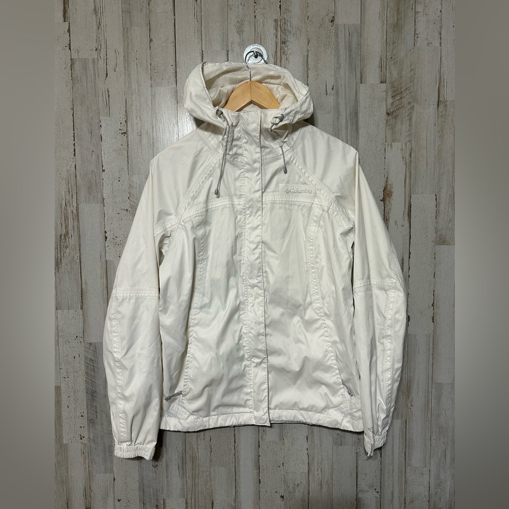 Columbia‎ Wind Breaker